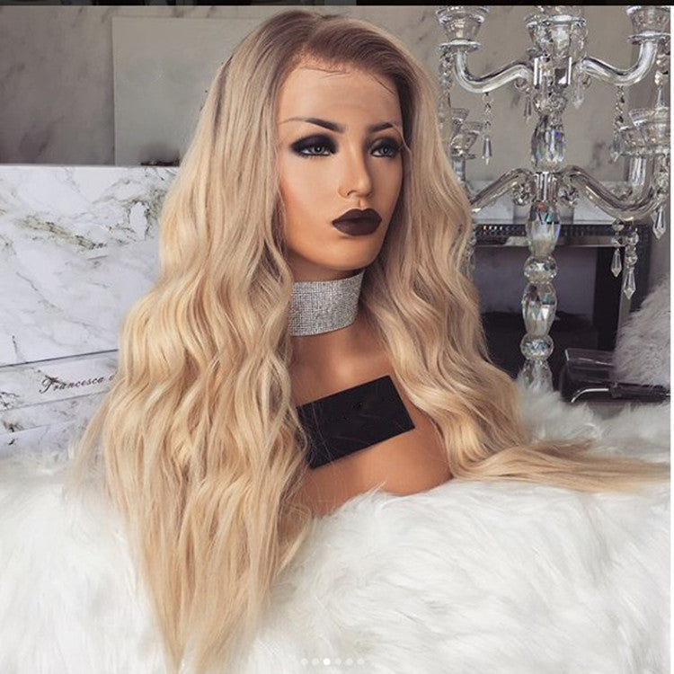 Blond Long beach curl