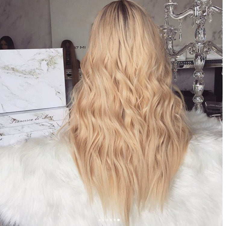 Blond Long beach curl