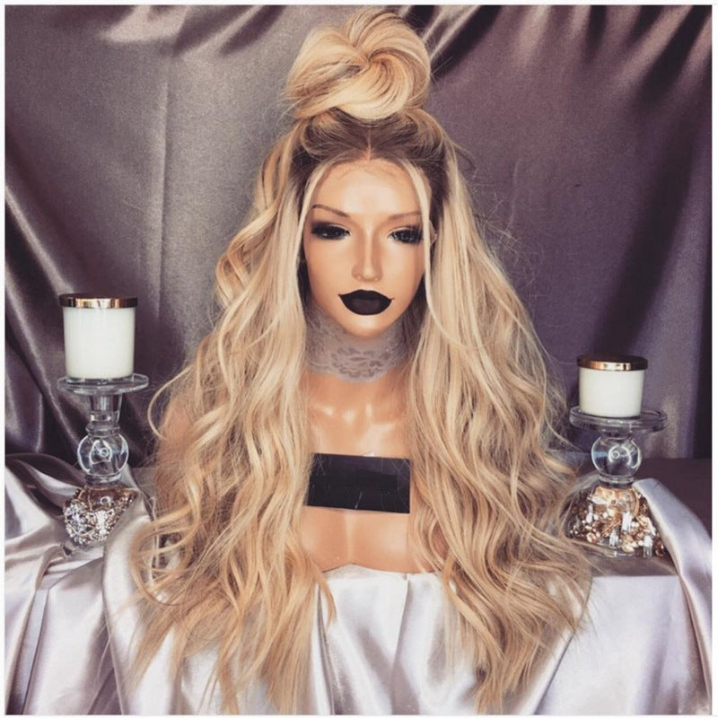 Blond Long beach curl