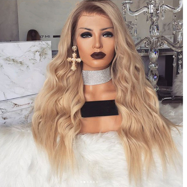 Blond Long beach curl