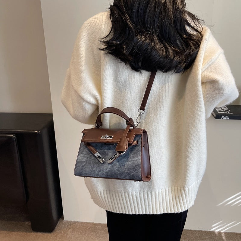 Retro Design Shoulder Messenger Bag
